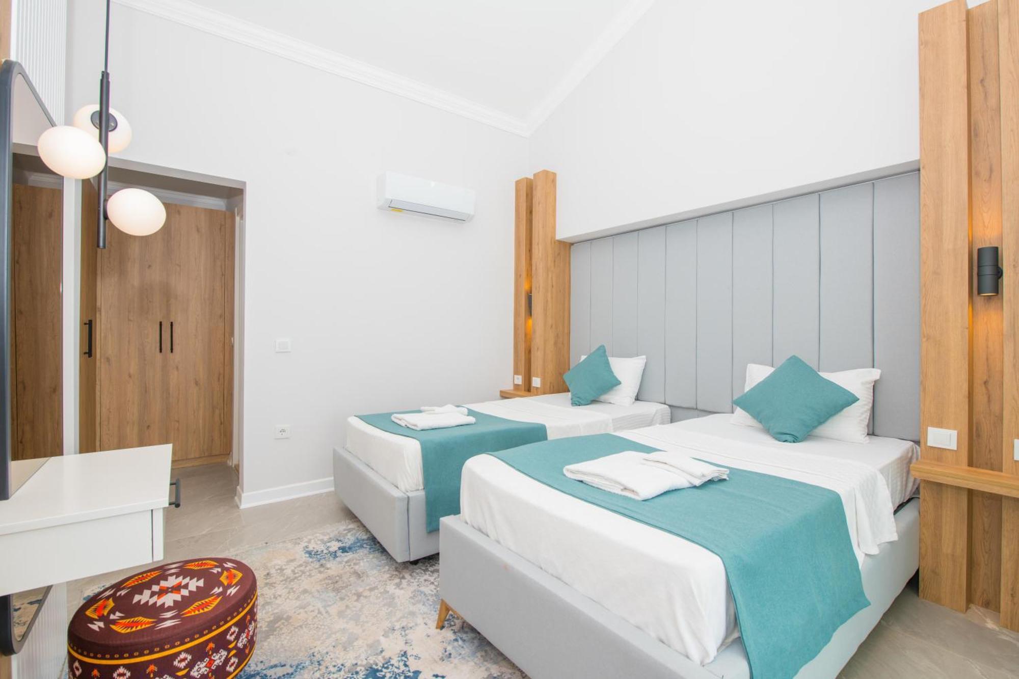 Beachfront White Villa With Private Swimming Pool 칼칸 외부 사진