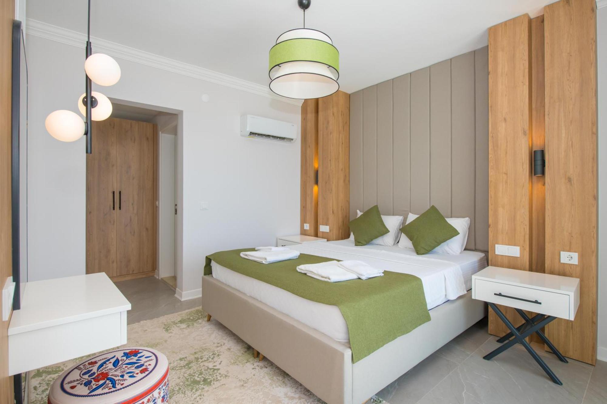 Beachfront White Villa With Private Swimming Pool 칼칸 외부 사진